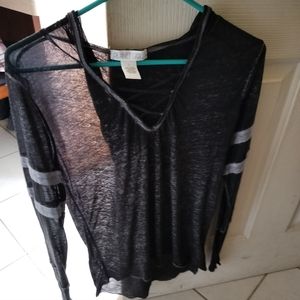 Long sleeve women's shirt